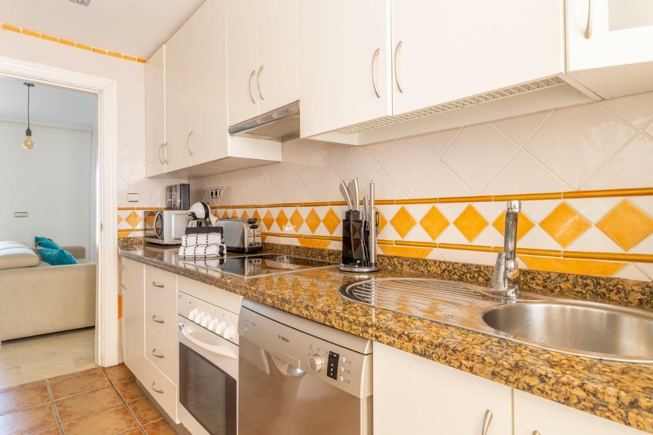 Stylish Townhouse In Beachfront Complex Марбелья Екстер'єр фото